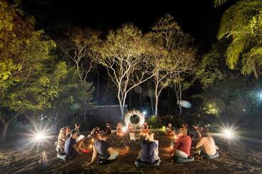 هتل Kantu Garden Lodge