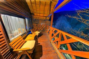 هتل The Canyon Kartepe And Restoran
