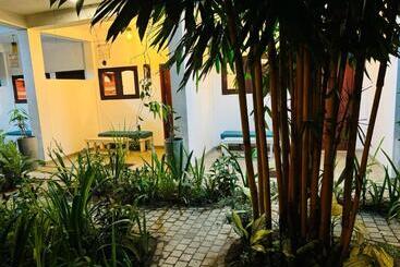 膳宿费 Double Mango Villa