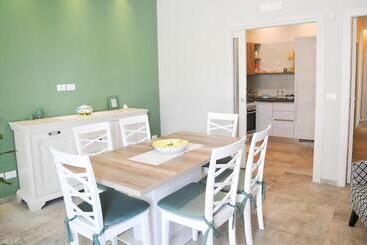 住宿加早餐  La Casa Dell Alloro