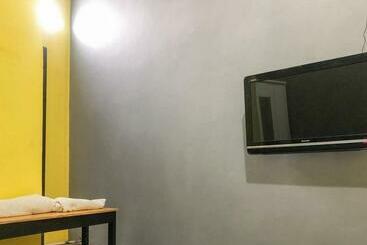 هتل Celly Homestay Samarinda Redpartner