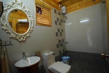 هتل Coastal Bay Inn By Gemstone Hospitality