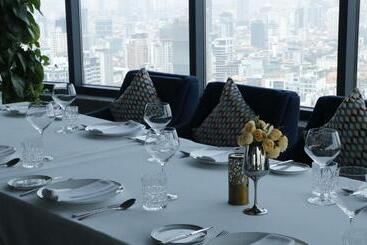 هتل The Penthouse Residence