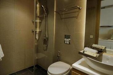 هتل The Penthouse Residence