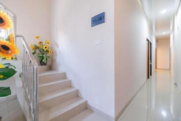 Urbanview Hotel Lumendiva 2 Palembang By Reddoorz