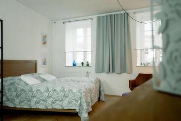 پانسیون Boutique Hotel U Zvonku