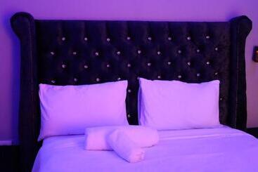تختخواب و صبحانه Princess Lodge