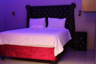 تختخواب و صبحانه Princess Lodge