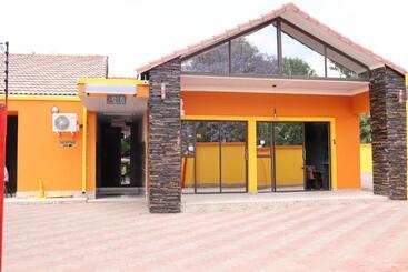 تختخواب و صبحانه Princess Lodge