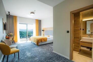 Bešeňová Gino Paradise Apartments With Aquapark