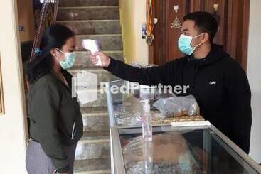 هتل Bromo Indah Lestari Homestay Mitra Reddoorz