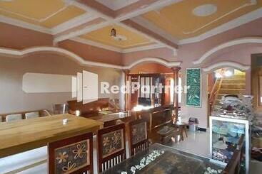 هتل Bromo Indah Lestari Homestay Mitra Reddoorz