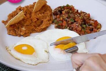 هتل Buen Valle