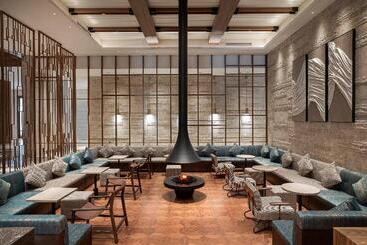 هتل Crowne Plaza Chongli Resort, An Ihg