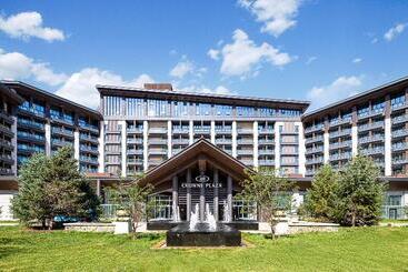 هتل Crowne Plaza Chongli Resort, An Ihg