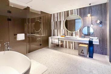 هتل Crowne Plaza Chongli Resort, An Ihg