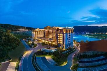 هتل Crowne Plaza Chongli Resort, An Ihg