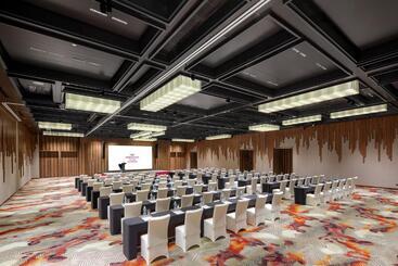 هتل Crowne Plaza Chongli Resort, An Ihg
