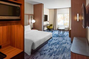 בית מלון כפרי Fairfield Inn & Suites Seneca Clemson Univ Area