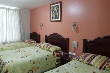 هتل Hostal El Callejón