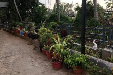 هتل Premier Park