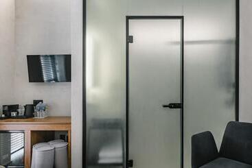 هتل Ribas Rooms Lutsk
