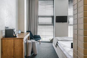 هتل Ribas Rooms Lutsk