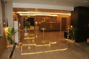 Отель Ruby Palace Trichy