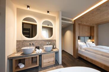 هتل Santre Dolomythic Home