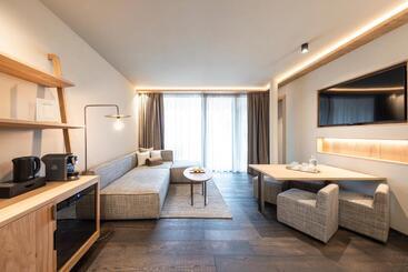 هتل Santre Dolomythic Home