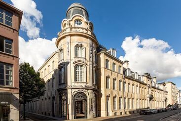 هتل Sapphire House Antwerp, Autograph Collection