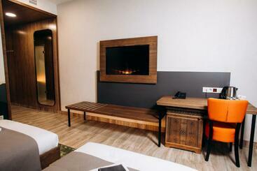 هتل Morva Premium Spa Resort
