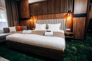 هتل Morva Premium Spa Resort