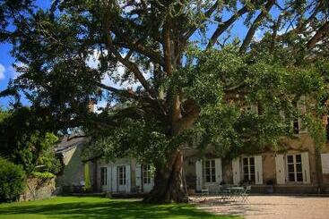 پانسیون Domaine Saint Hilaire