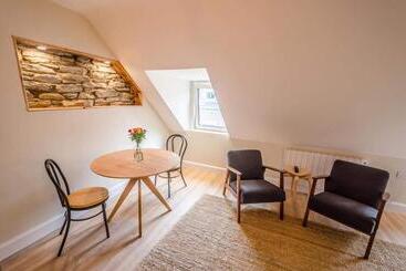 Rookery Lane Food And Lodging