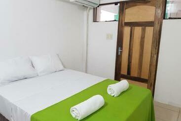 هاستل Helecho S Hostal