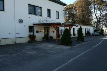 هاستل Landgasthof Zur Erholung