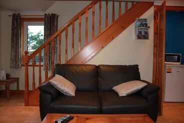 تختخواب و صبحانه 73 Westend, Balallan, Isle Of Lewis