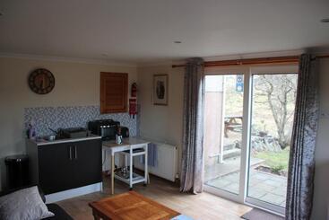 تختخواب و صبحانه 73 Westend, Balallan, Isle Of Lewis