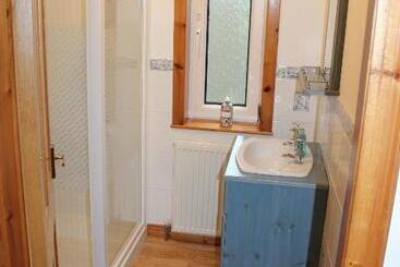 تختخواب و صبحانه 73 Westend, Balallan, Isle Of Lewis