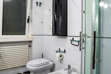 تختخواب و صبحانه A Casa Di Alberto