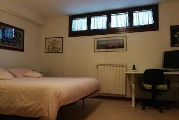 تختخواب و صبحانه Casa Di Amici