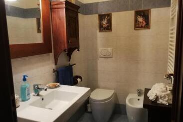 تختخواب و صبحانه Casa Di Amici