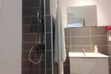 تختخواب و صبحانه Chambres D Hôtes Lovely Planette