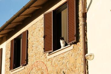 تختخواب و صبحانه Il Podere La Casina