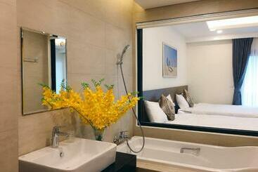 Flc Sea Tower   4 Seasons Apartment