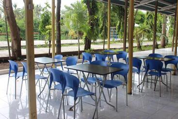 هتل Pondok Wisata Dan Restoran Elim