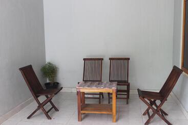 هتل Pondok Wisata Dan Restoran Elim