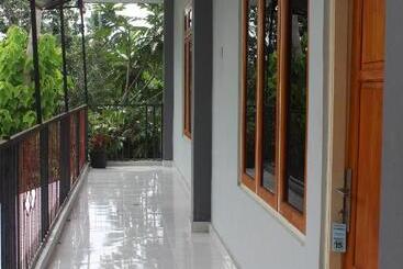 هتل Pondok Wisata Dan Restoran Elim