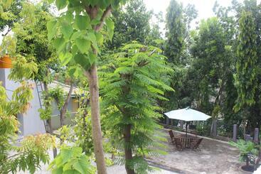 هتل Pondok Wisata Dan Restoran Elim